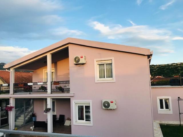 Apartman Mona Podgorica Extérieur photo
