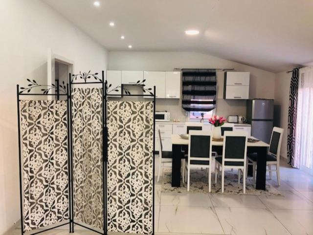 Apartman Mona Podgorica Extérieur photo