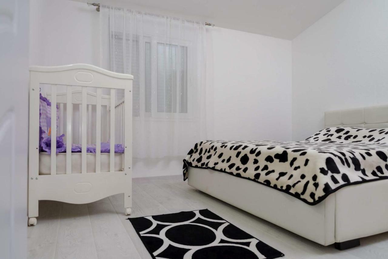 Apartman Mona Podgorica Extérieur photo